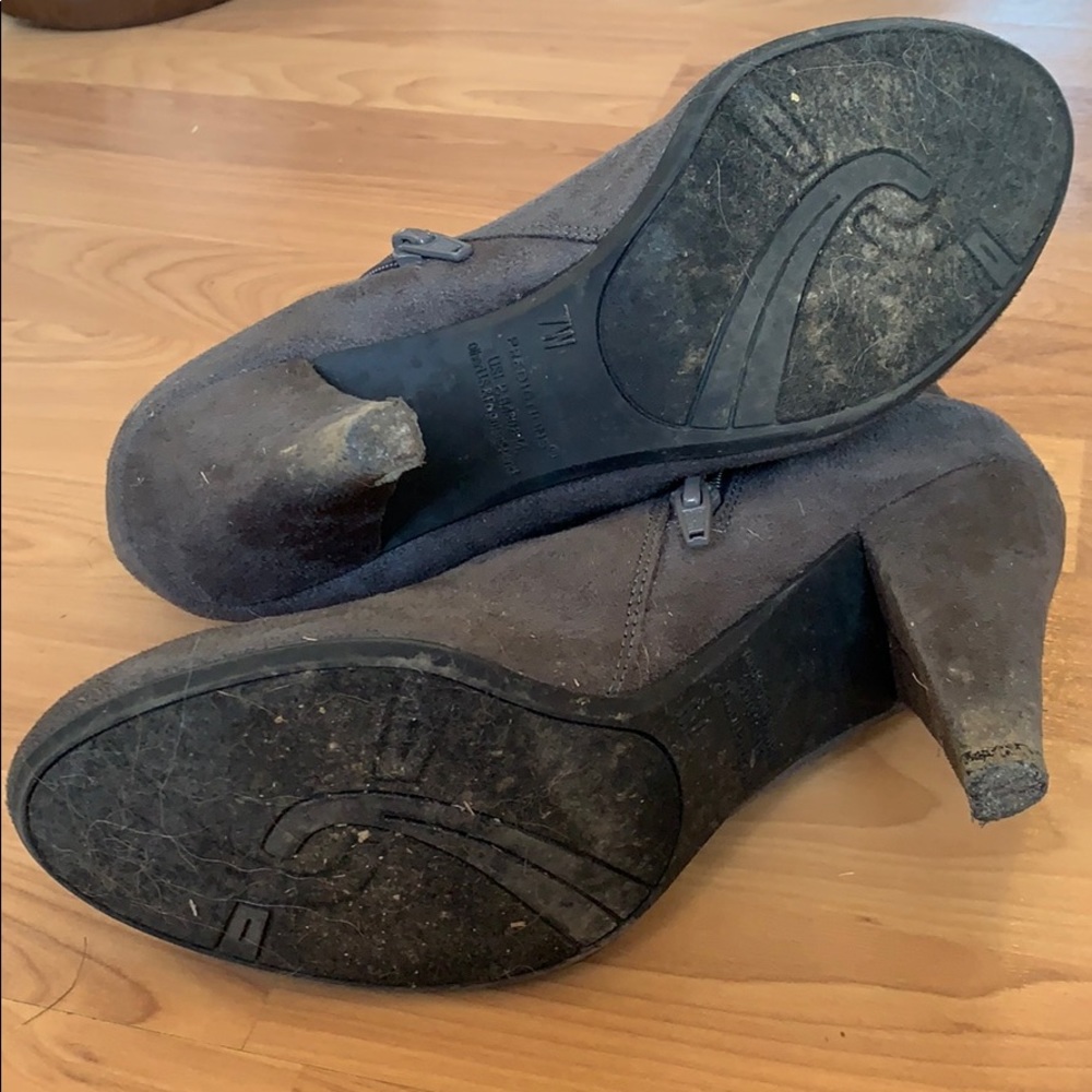 Simple Grey Bootie - Picture 6 of 8